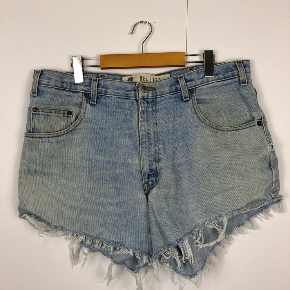 Vintage High Waisted Denim Shorts Sz 36 - Picture 2 of 7